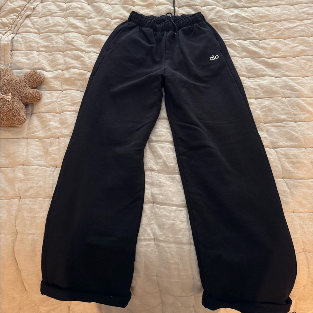 Alo sweatpants